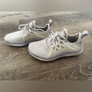 Nike Shoes Nike Womens Acalme Whitegray Running Shoes Sneakers - Main Image